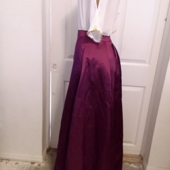 Belle Badgley Mischka skirt - Picture 2 of 15